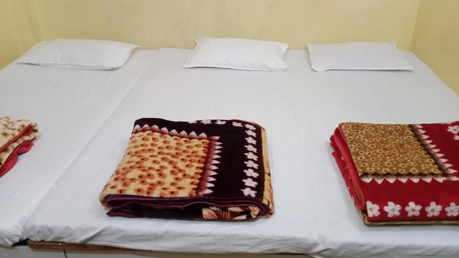 Tirupati Balaji Home Stay فاراناسي الهند
