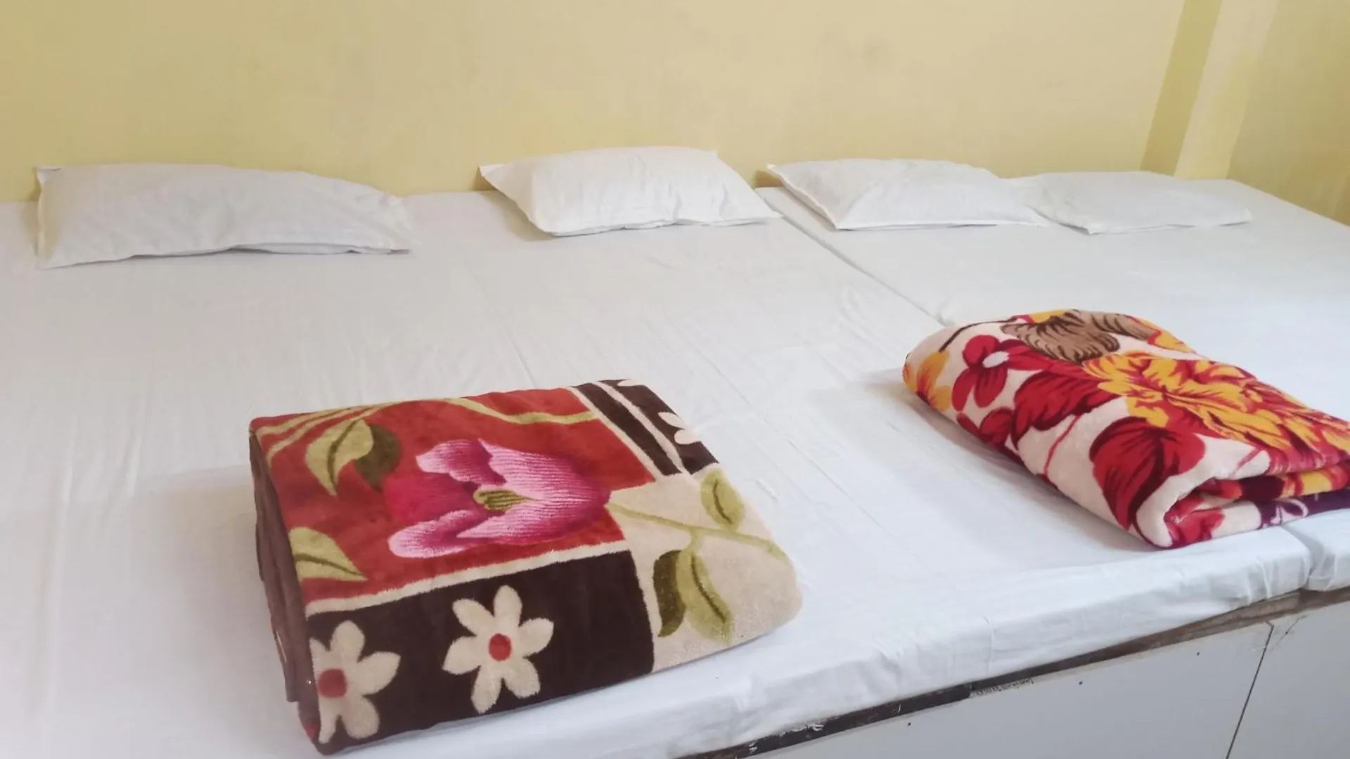 Tirupati Balaji Home Stay فاراناسي منزل للإقامة